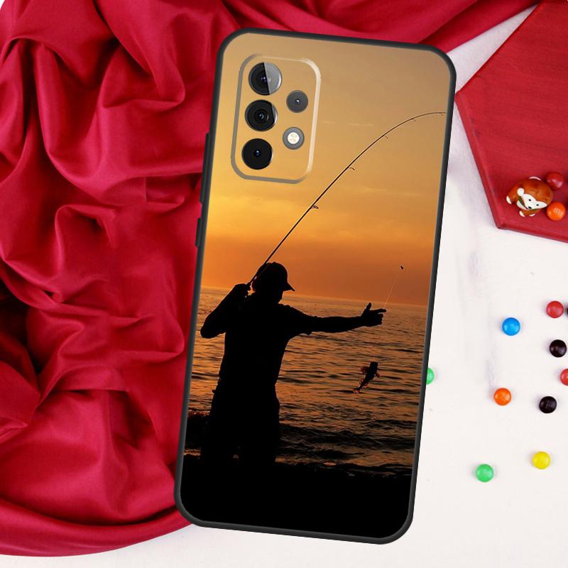 Hunter Man Fishing Dog For Samsung Galaxy A55 A53 A33 A13 A35 A15 A36 A56 A26 A16 A22 A32 A52 A54 A34 A06 A05 Case