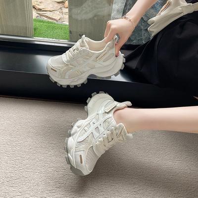 Женская обувь – Кроссовки