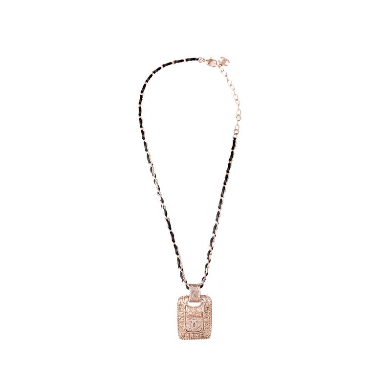 Chanel Двойное C золотой металл телячья кожа стразы ожерелье мужчины и женщины одинаковый стиль модель для пары