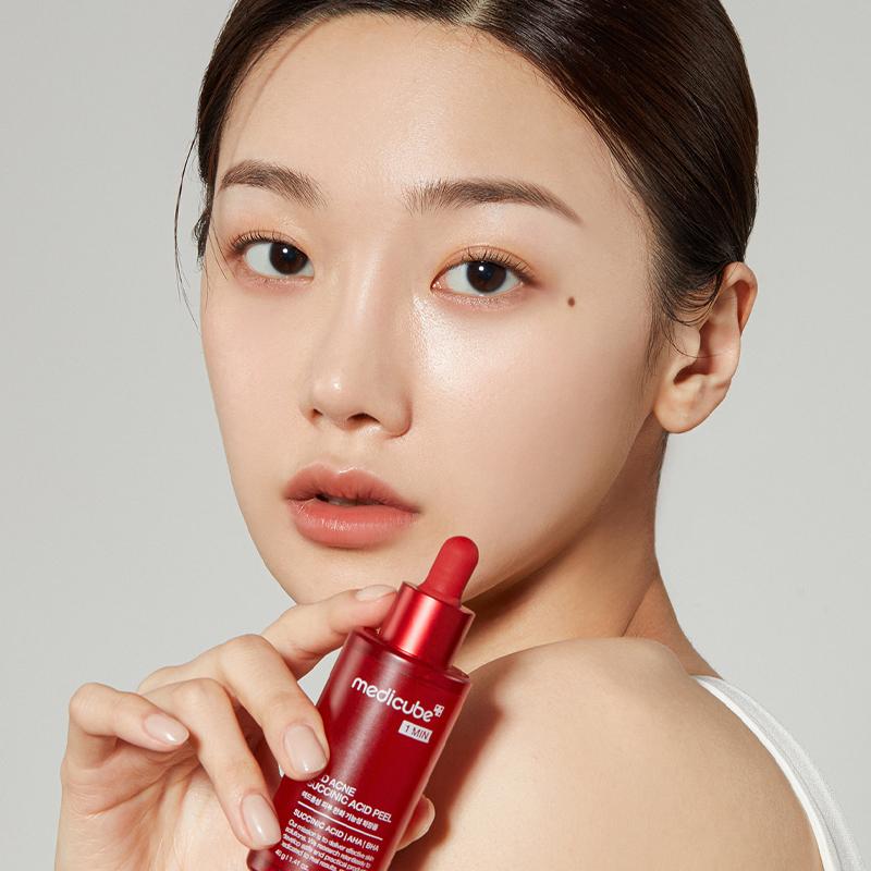 Medicube Red Acne Succinic Acid Peel 40g Gentle Exfoliating Pads for Face, Deep Clean Pores, Reduce Acne Marks, Korean Skincare