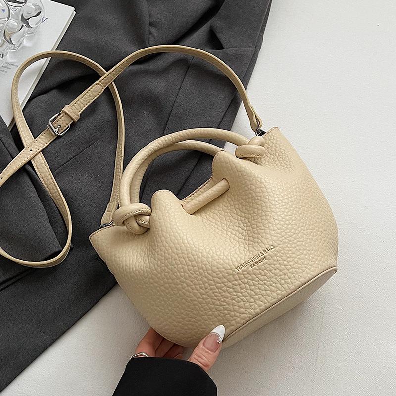 2025 New Simple Lychee Pattern Portable Vegetable Basket Bag Exquisite Versatile Fashion Commuter Messenger Mother Bag Women