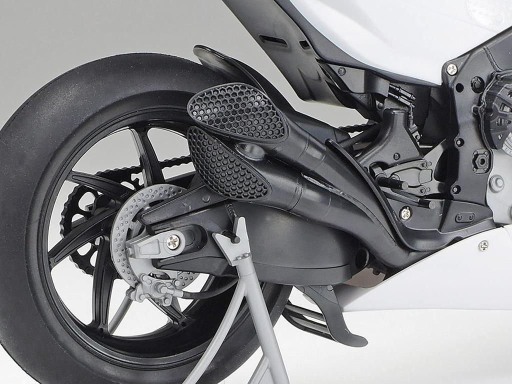 TAMIYA Motorcycle Series Team Suzuki Ecstar Пластиковая модель 14139 1/12 № 139 GSX-RR '20