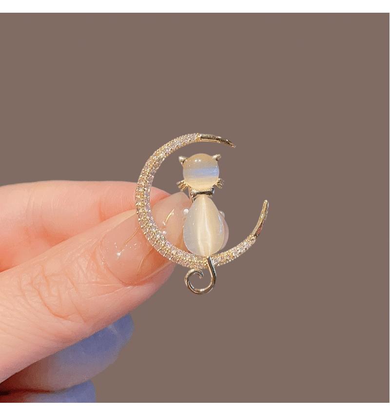 Fashion Crystal Red Cherry Brooches For Women Clothing Cute Alloy Crystal Fruit Enamel Pins Party Jewelry Gifts