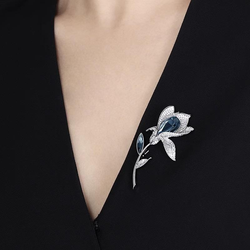 Брошь «Тюльпан» с полным бриллиантовым паве, изысканная и роскошная хрустальная брошь, дизайнерская, нишевая брошь