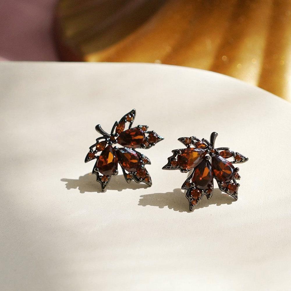 Серьги из стерлингового серебра 925 пробы, осенние серьги с кленовым листом в стиле ретро, циркониевые темпераментные серьги, легкие серьги в роскошном стиле, серьги в стиле ретро, серьги в стиле INS