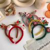 Reindeer Antler Hairband: Cute Plush Christmas Headband for Women, with Gingerbread Man, Perfect for Autumn and Winter Festivities.