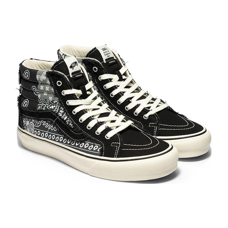 INVINCIBLE X Vans Sk8-Hi Reissue VLT LX Gnarly Pack Unisex Sneakers Black VN000CDDBP6
