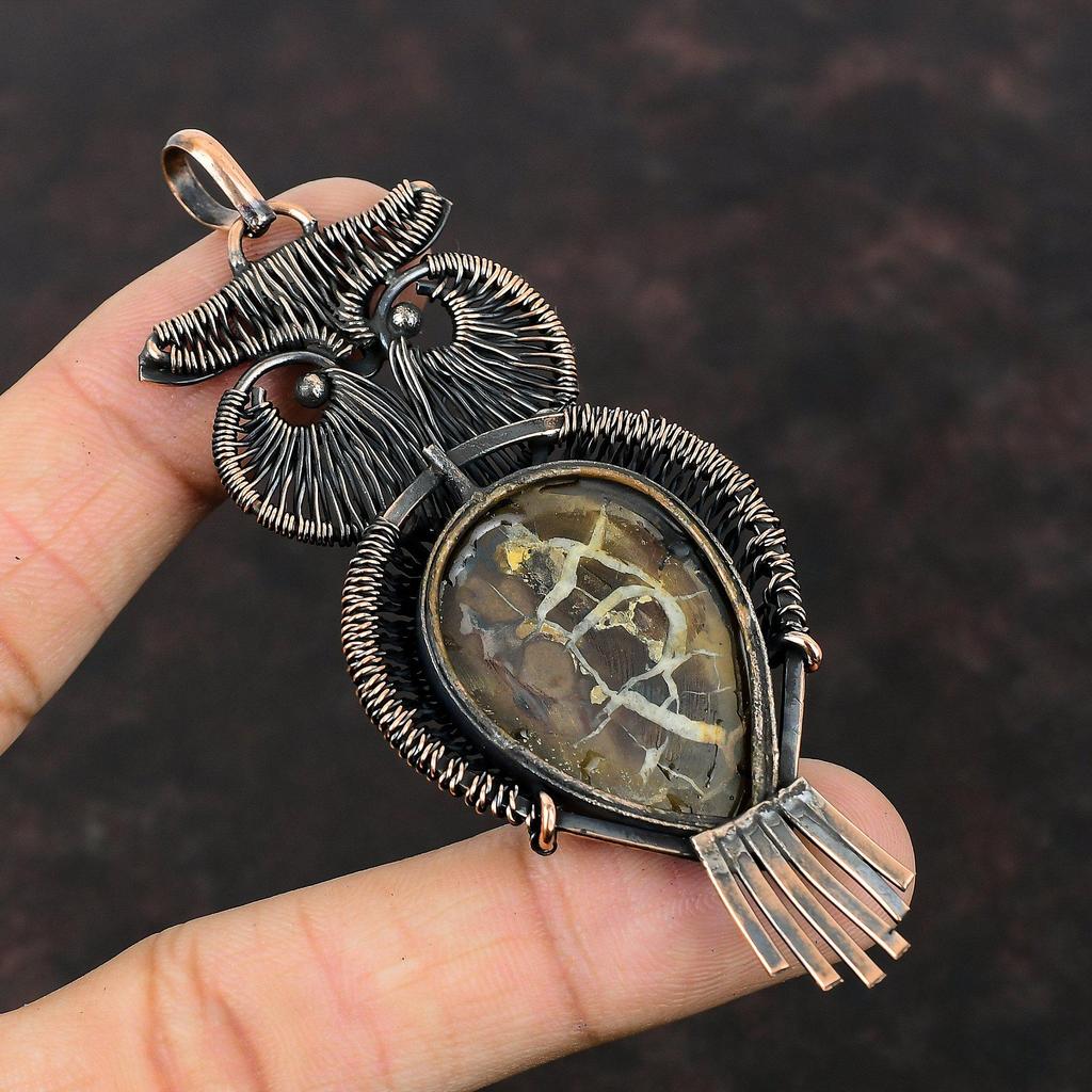 Подвеска из окаменелости в виде трещины в марокканской грязи, подвеска из медной проволоки, подвеска ручной работы из драгоценных камней, изумительное медное украшение, подвеска в виде совы, подарок на годовщину