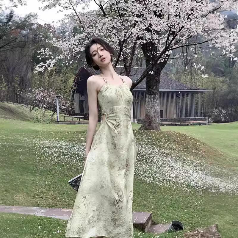 Летнее платье-майка халтер 2024: Женское элегантное длинное платье с вырезами на талии