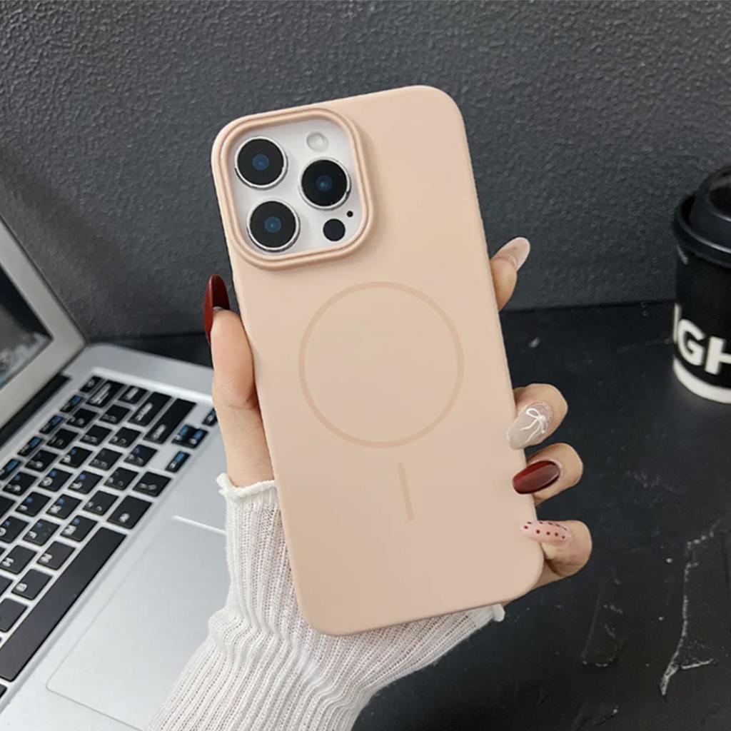 Magnetic Suction Soft PC Shell New Trendy Female Protective Cover Ins Style Couple Fashion Frosted Love Frosted Hard Shell