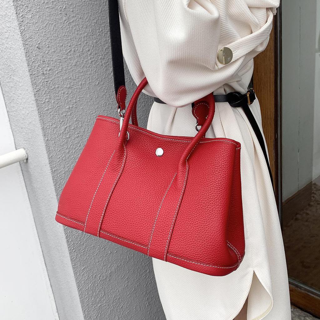 Женская сумка 2025 новая из натуральной коровьей кожи садовая сумка фабрика-источник наплечная сумка-мессенджер большая вместительная портативная сумка-тоут