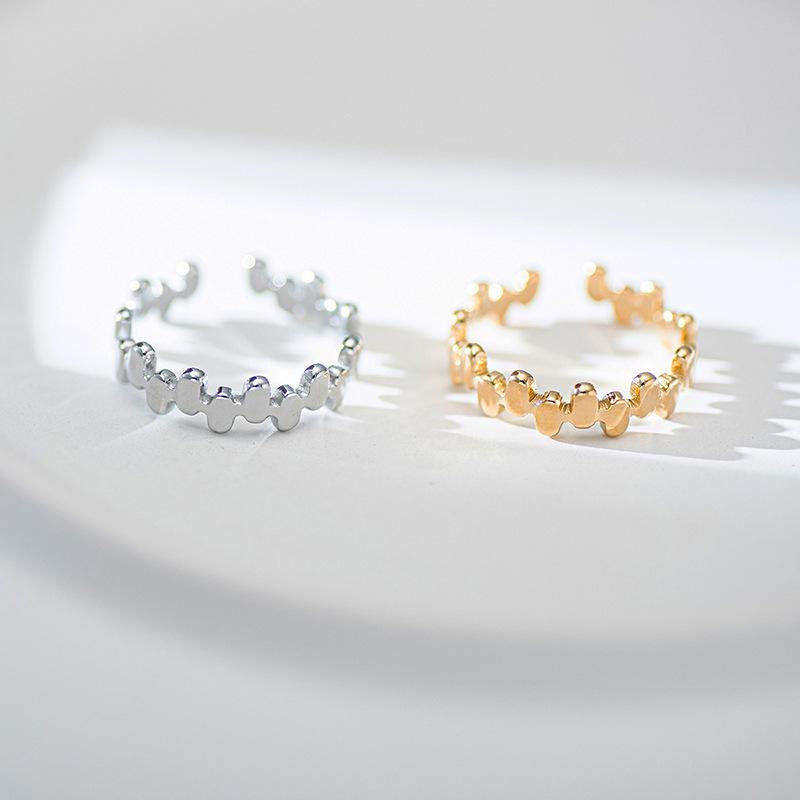 Изысканное ретро-кольцо из титановой стали с нерегулярной геометрией