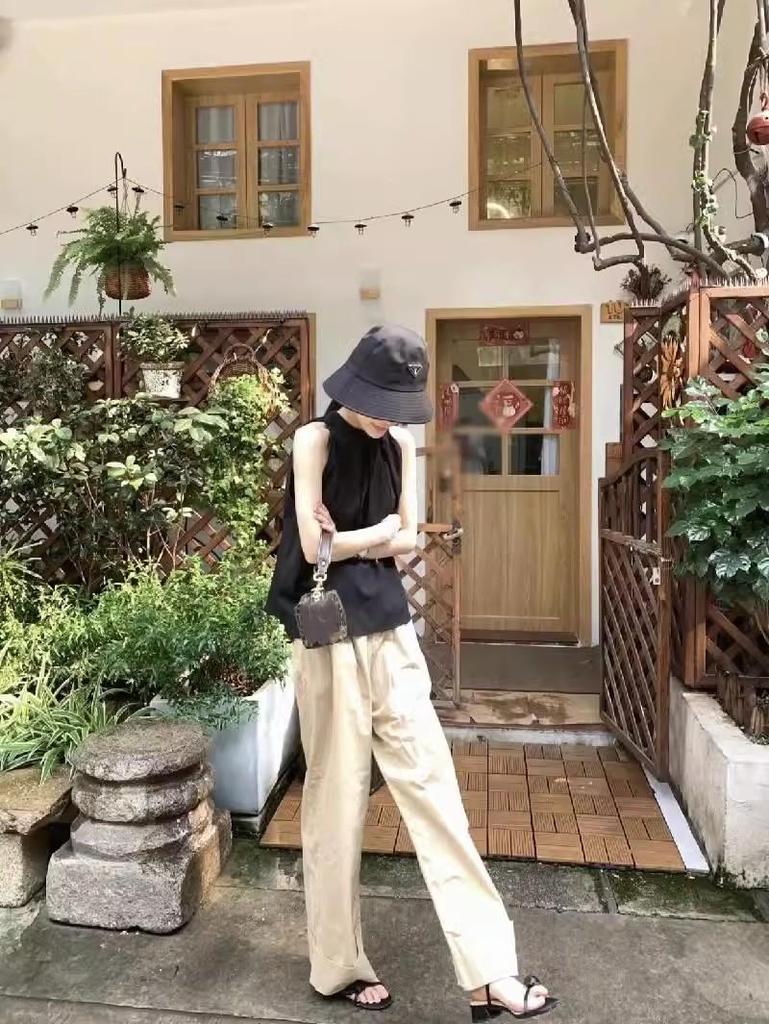 Шикарный французский синий плиссированный топ без рукавов для женщин - модный летний дизайн