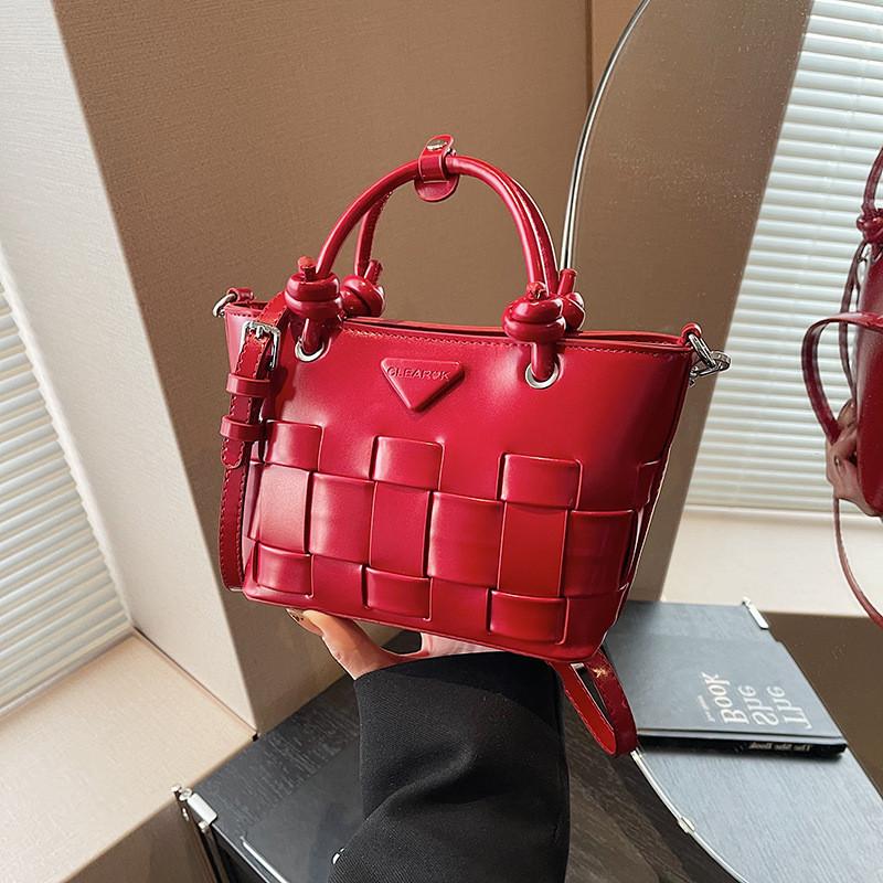 Ielgy Bucket Bag Autumn Winter All-Match Fashion Niche Cross-Body Retro Handbag