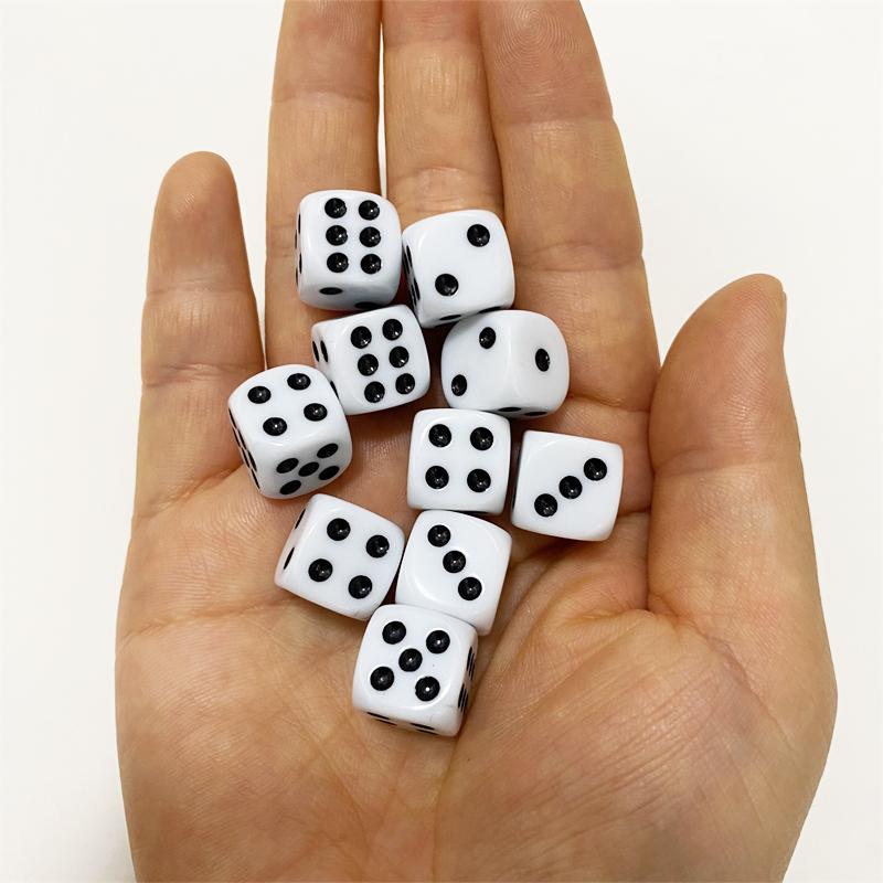 10Pieces/Lot 12mm Clear Acrylic 6 Sided D6 Point Dice With Round angle Dice For Club/Party/Family Board Games