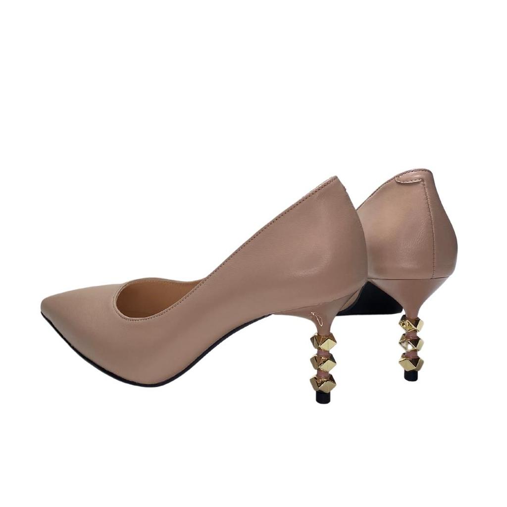 Женские классические туфли на каблуке из натуральной кожи