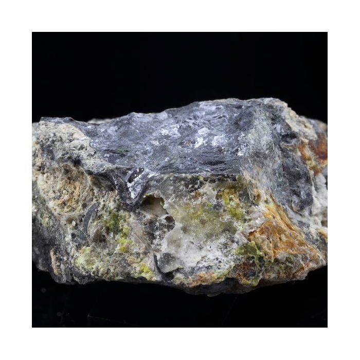 Pierres et Minéraux. Stolzite + Galène. 680.5 ct. Sainte-Lucie, Occitanie, France..