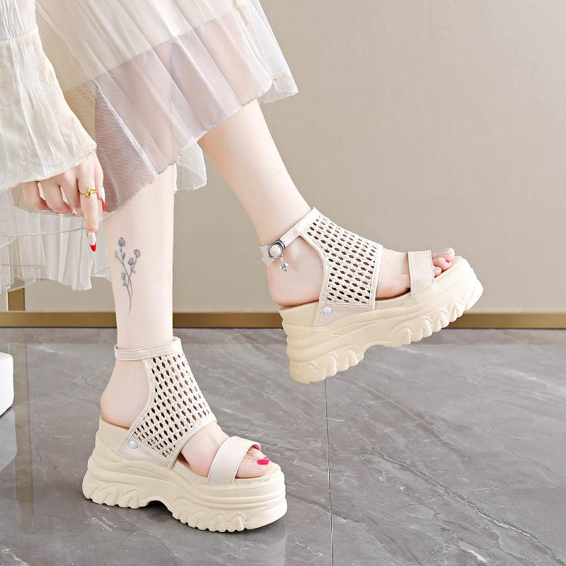 heightening fashion thick-soled woven summer small Roman sandals women 2025 new models not tired feet muffin sandals women