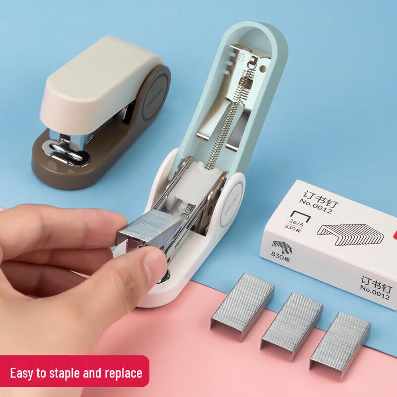 Deli Mini Portable Stapler Set