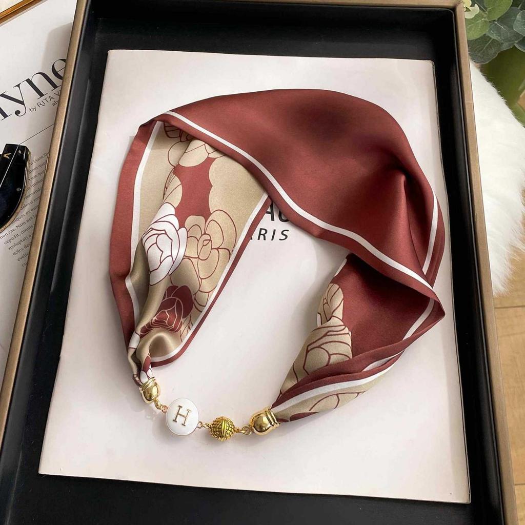 Spring and Autumn Thin Neck Protection Magnetic Buckle Necklace Silk Scarf Women's New Summer Neck Cover Magnetic Buckle Small Long Scarf