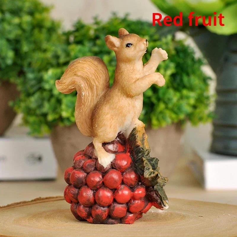 Mini Cute Resin Squirrel Creative Home Gardening Squirrel Acorn Pine Cone Ornament Animal Crafts Car Gifts Miniatures Figurines