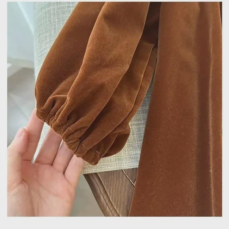 Hepburn-Style Retro Velvet Floral Princess Dress for Girls - Long-Sleeved, Perfect for Spring and Autumn, Korean Design.