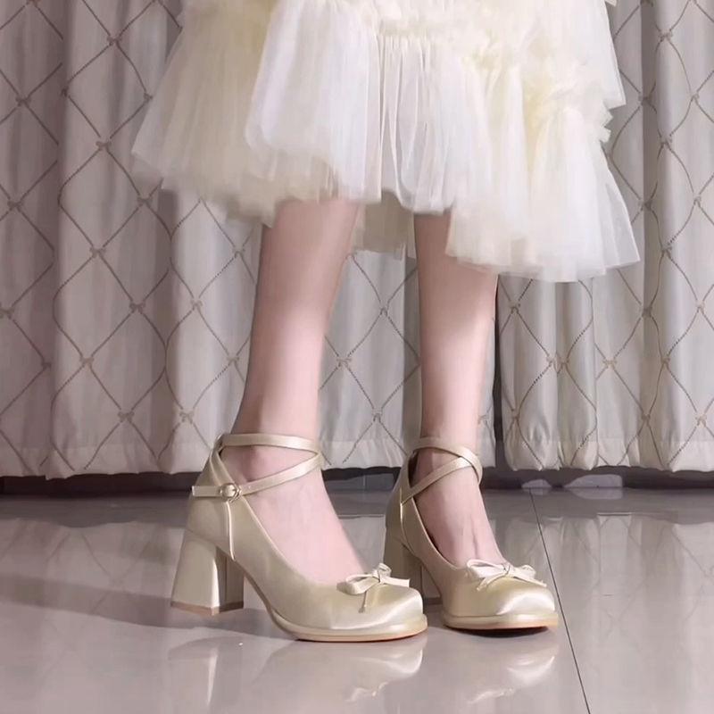 Модная женская обувь Французский стиль Платформа Одинарные туфли Модные туфли на высоком каблуке с бантом-бабочкой Туфли Мэри Джейн Высококачественные шелковые туфли-лодочки для платья