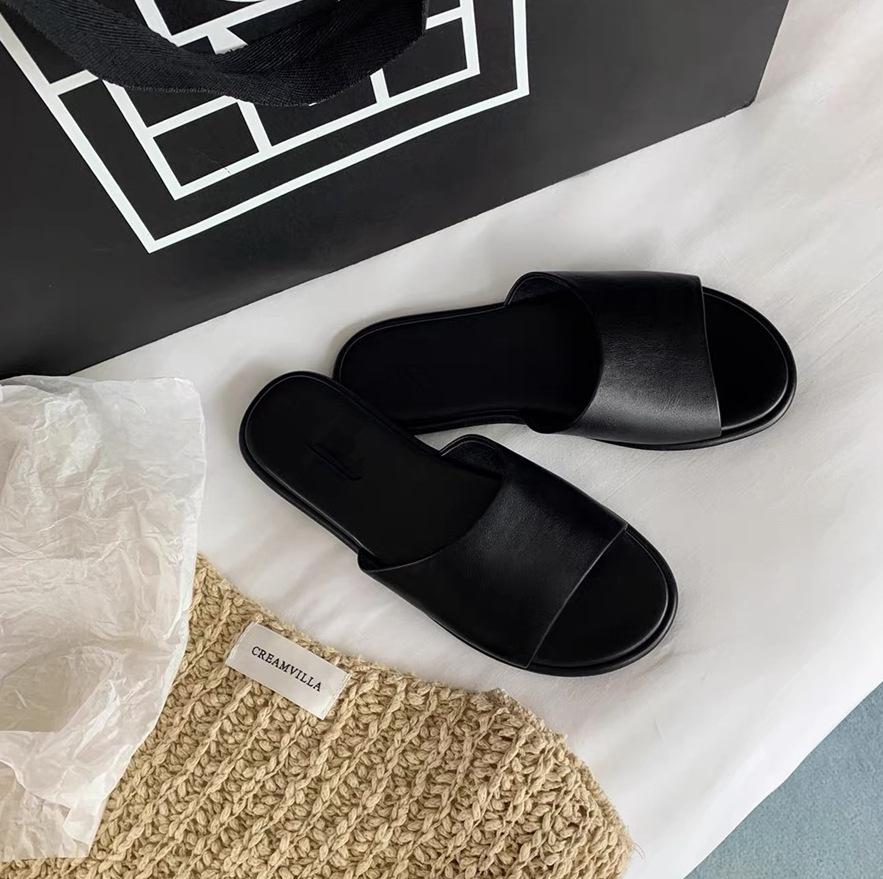 Кожа нишевый ряд стиль однословные шлепанцы женские для улицы лето новые удобные на плоской подошве мягкая подошва пляжные полуподноски сандалии