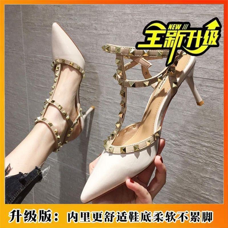 2024 Интернет-знаменитость, новая мягкая подошва, не уставшие ноги, корейские женские сандалии, односложная пряжка, легкие, дышащие, высокие каблуки