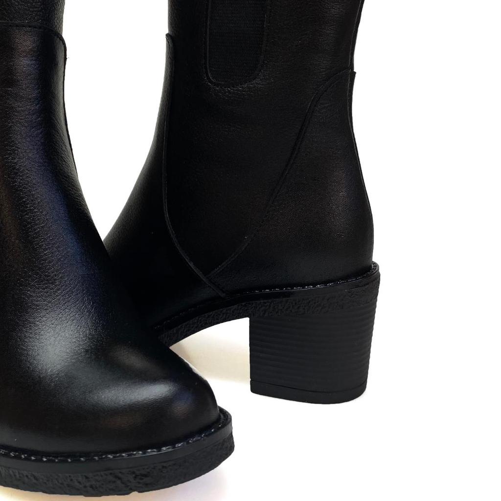 Женские зимние сапоги из натуральной кожи