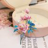 Elegant Women Girls Fashion Flower Enamel Pearl Brooch Badges Elegant Lady Classic Drip Oil High-end Floral Accessories Pines