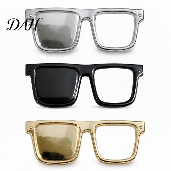 Clothes Eyeglass Pin Eyeglasses Holder Brooch Pin, Zinc Alloy Square Frame Glasses Portable Eyewear Hanger Decoration Accessories for Men Women Metal