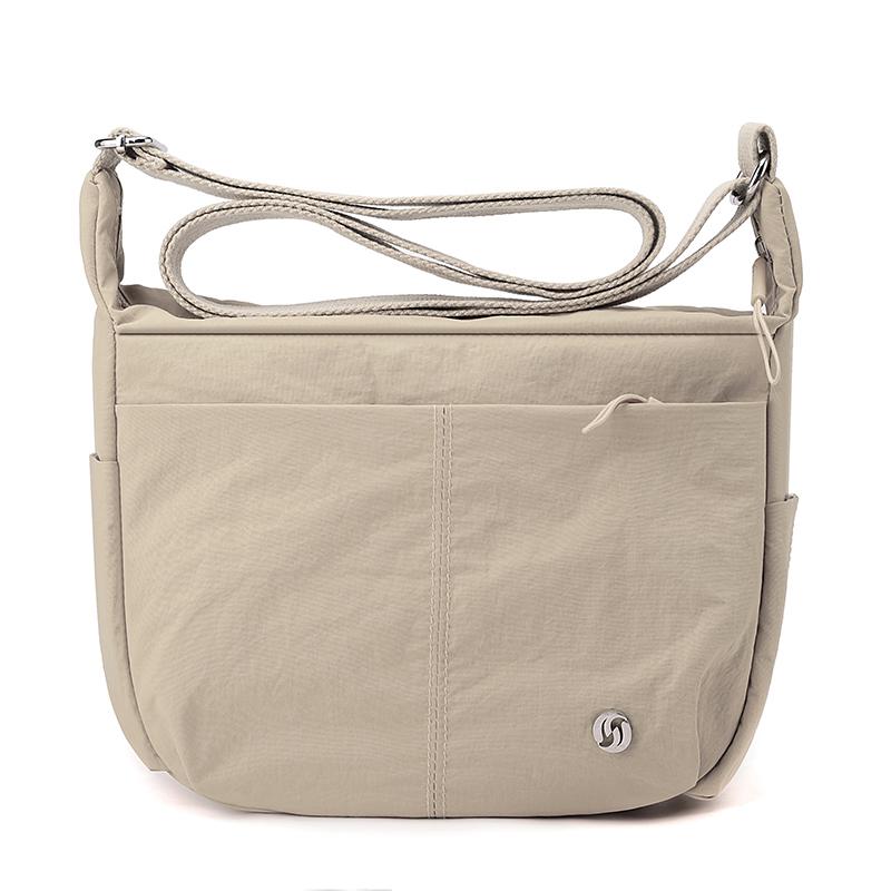 Нейлоновая ткань Повседневная маленькая сумка через плечо для женщин Легкие повседневные сумки-мессенджеры 2024 Зимняя новая простая модная женская сумка через плечо для поездок на работу
