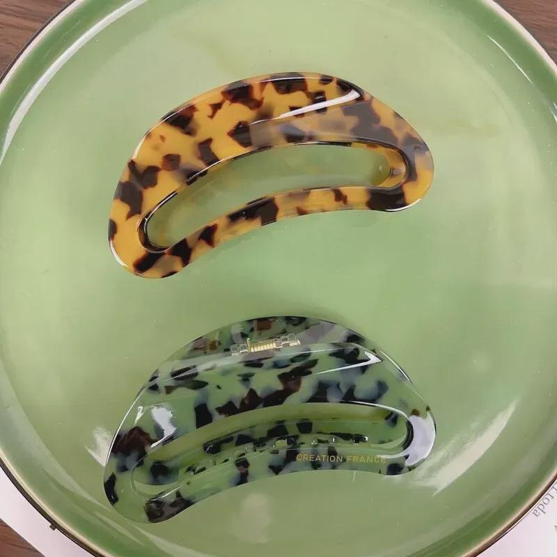 Большая заколка для волос в виде акулы с леопардовым принтом черного цвета с корейской золотой этикеткой