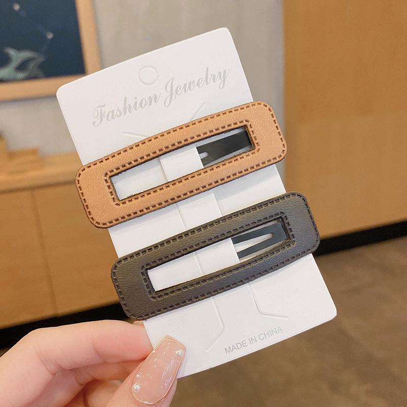 Retro Leather Square Hairpin: Versatile Side Clip for Women