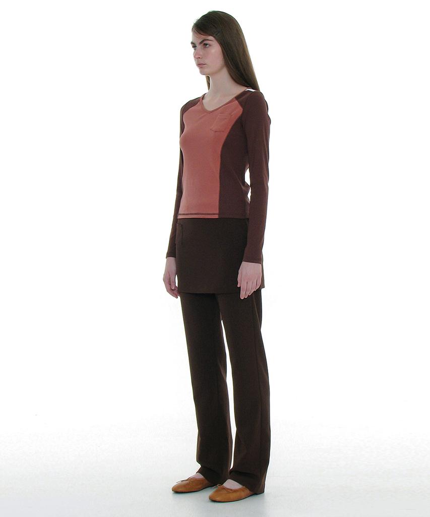PARTIMENTO WOMEN Cut-Out V-Neck Colorblock Long Sleeve Tee_Brick
