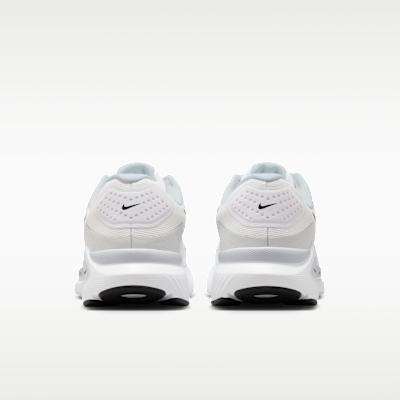 Nike Structure 26 White Black (Women's)