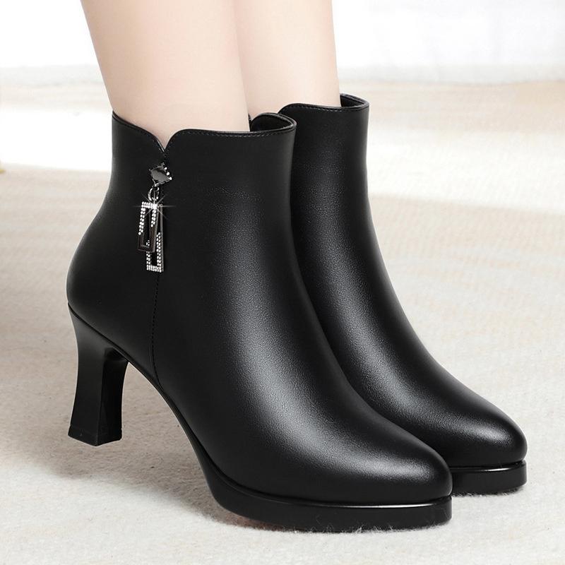 Fashion Winter Plush Velvet Pure Black Microfiber Shoes Women Pointed Toe Office Soft Leather Sole Boots Crystal Sewing Design Boots