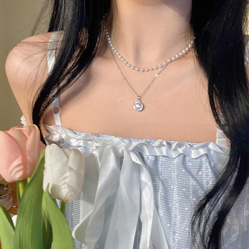 Luxury Rhinestone Clavicle Chain Choker Elegant Moon Butterfly Necklace Pendant For Women Girls Party Wedding Jewelry Accessories