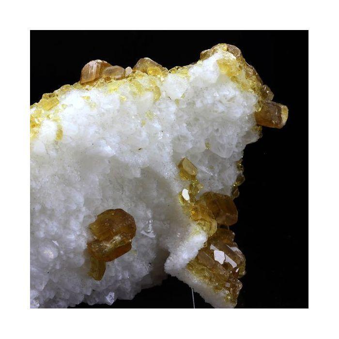 Pierres et Minéraux. Baryte. 1356.0 ct. Xiefang Mine, Ganzhou, Chine.