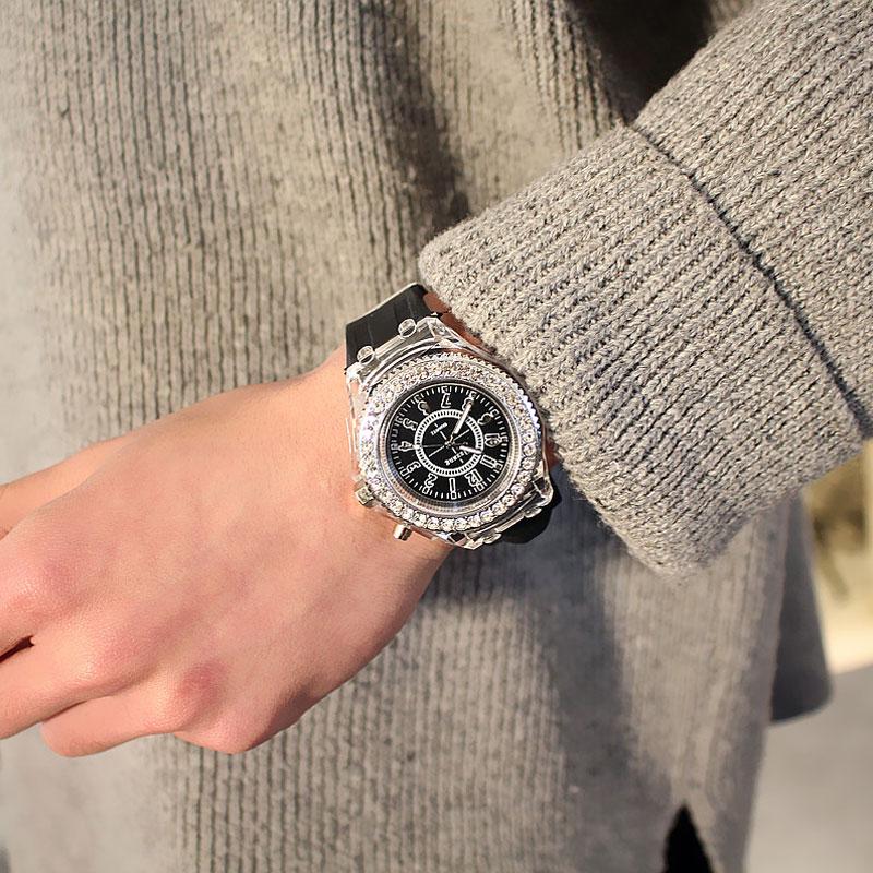 628Flash Luminous Watch Личностные тенденции, студенты, любители желе, женские и мужские часы, 7 цветов, свет CESHI