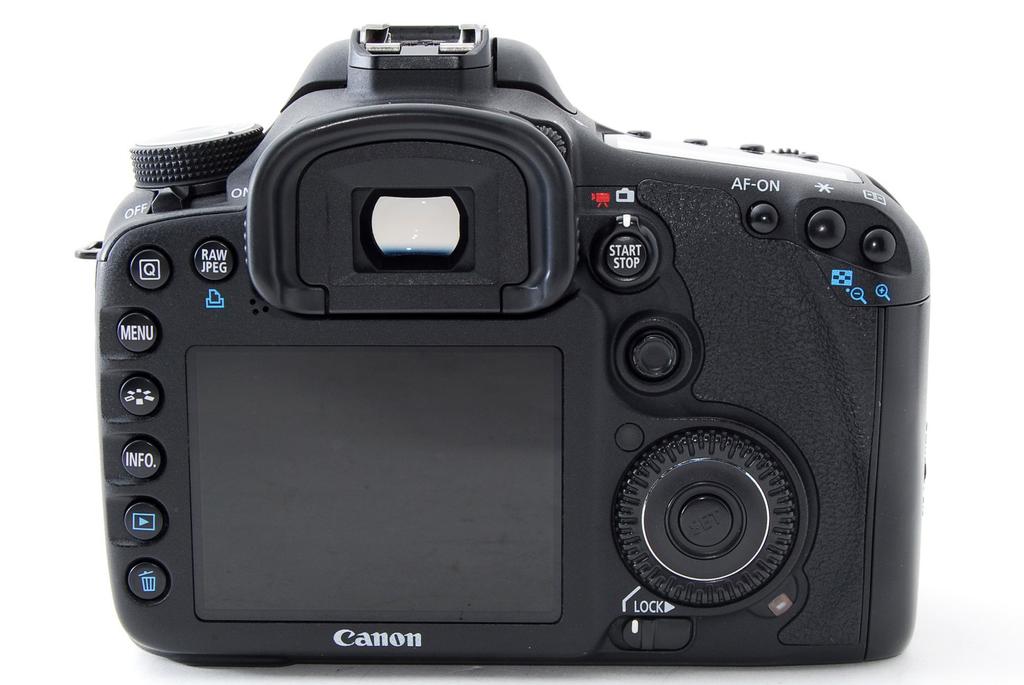 Canon Цифровая зеркальная камера EOS 7D body EOS7D single lens
