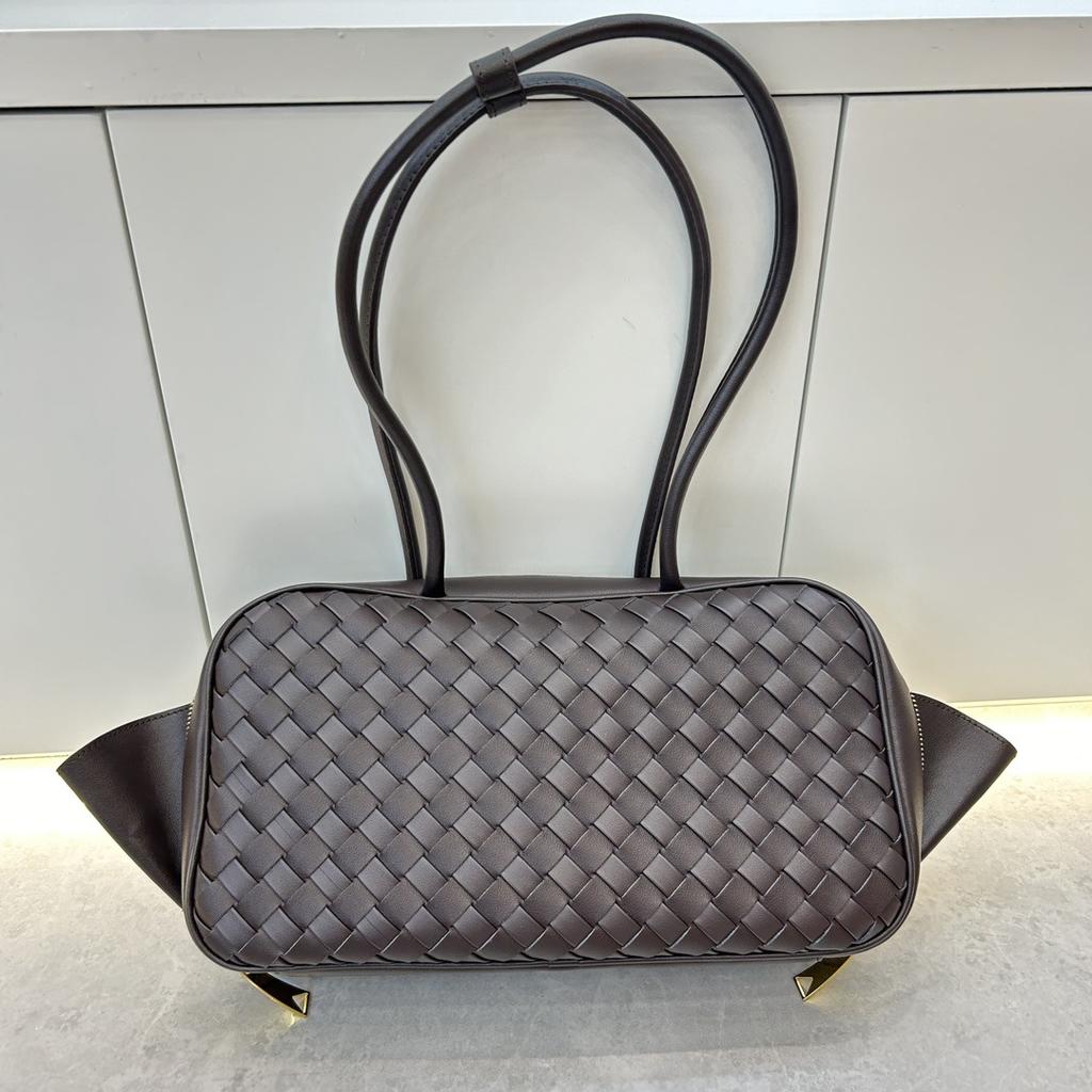 Leather New Woven Bag Simple Fashion Handbag Casual Trend Versatile Storage Shoulder Bag
