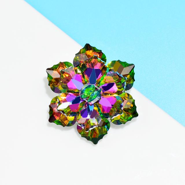 New Crystal Flower Brooches For Women Handmade Shining Sparking Pin 10 Colors Available Dress Coat Accessories