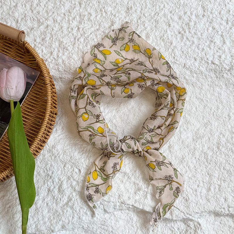 Треугольный шарф шарф женский литературный новый цветочный маленький шарф шелковый шарф высококачественный головной платок летняя женская пасторальная повязка для волос
