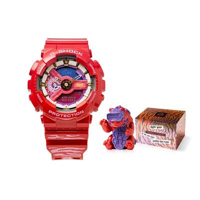 Женские часы G-SHOCK Красные GA-110CCA21-4PFC-person