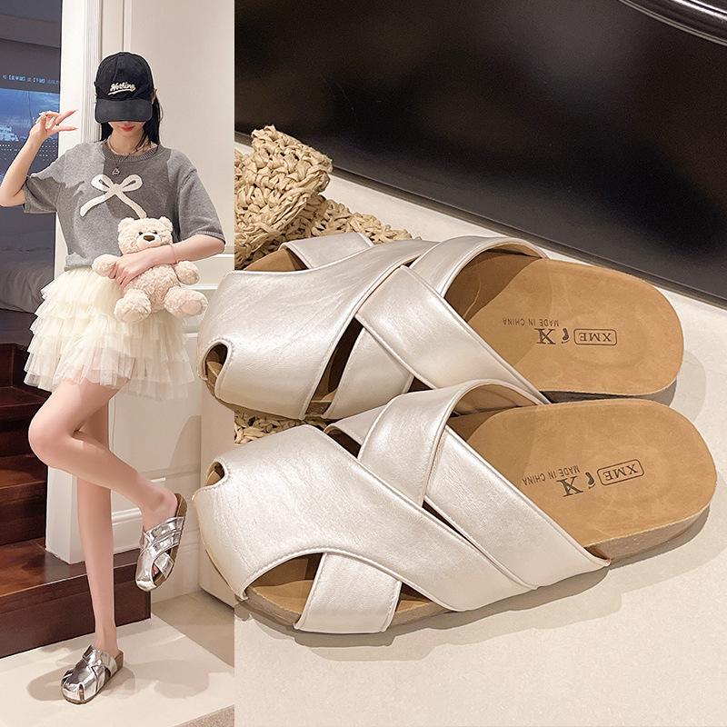 Fashion Hot Selling 2025 Summer New Style Retro Flat Bottom Mules Open Toe Breathable Women's Slippers Casual Slip-On Shoes Rubber Sole