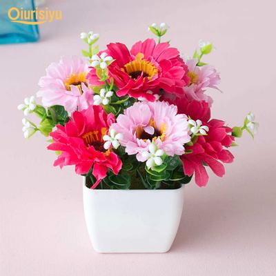 Искусственные цветы в горшочке, для декора помещений