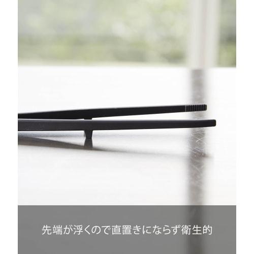 Yamazaki Силиконовые кухонные щипцы, Черные, 6 см Ш x 2 см Г x 28 см В, Форма башни, Нескользящие, Термостойкие, 5196