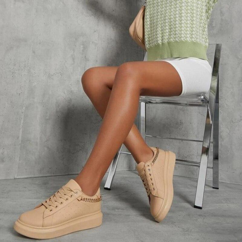 Женские кроссовки Теннисные женские осенние модные повседневные белые туфли с цепочкой и круглым носком Удобные роскошные дизайнерские туфли для бега